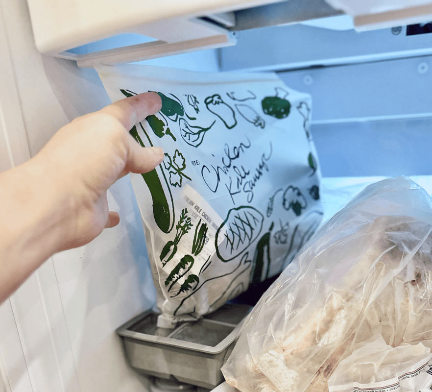 PLANT-BASED COMPOSTABLE GALLON FREEZER STORAGE BAGS