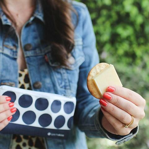 Lunchskins Reusable Zippered Sandwich Bag + Snack Bag 2-Pack Bundle Charcoal Circles